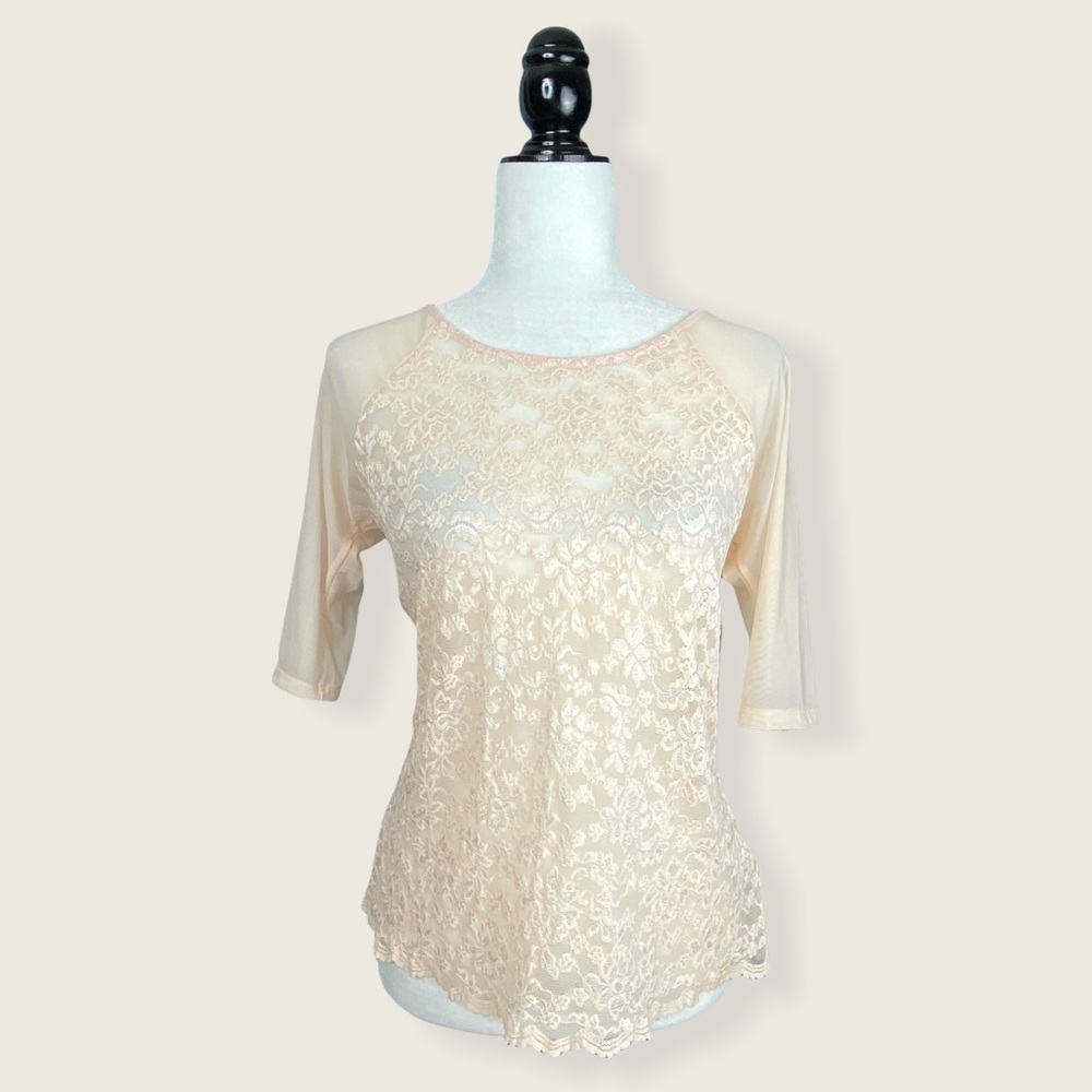 Guess Ladies’ Cream Floral Lace Mesh Sleeve Top M